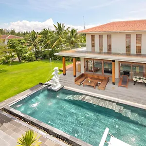 Deluxe By Danatrip Villa Da Nang