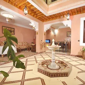 riad-la-famille.marrakeshhotelsmorocco.com/